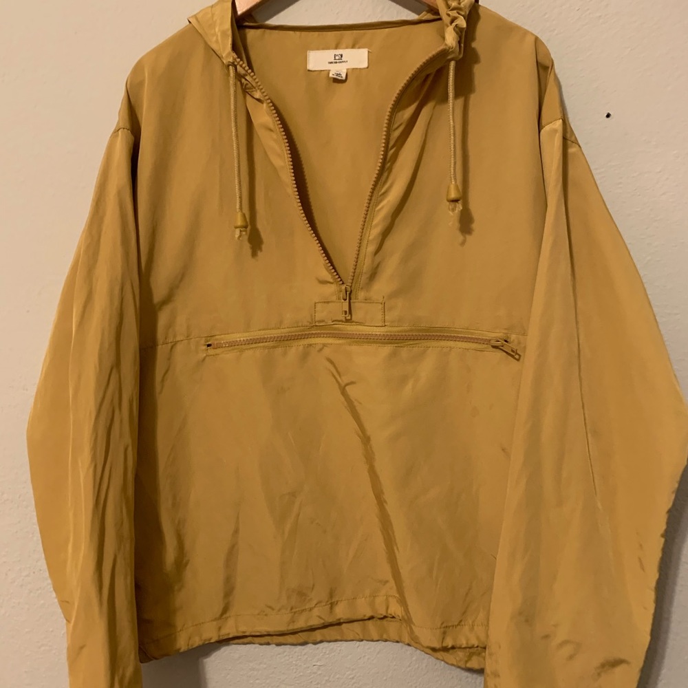 Thread and supply pullover